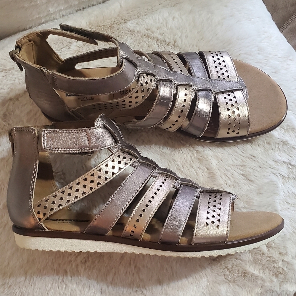Clarks Women's Kele Lotus Gold Cushion Sole Gladiator Sandals. Sz 71/2 Like New - Picture 10 of 10